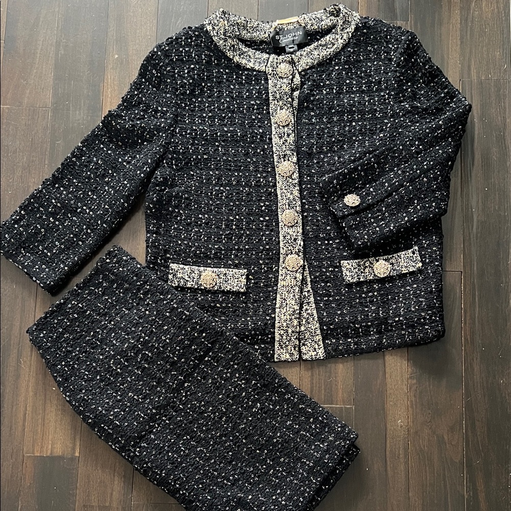 St. John Couture Black and gold tweed 2pc suit  size 14